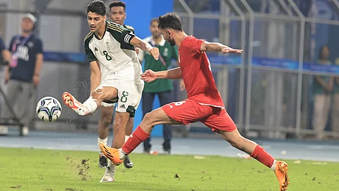 جانب من لقاء المنتخب السعودي لكرة القدم تحت 23 عام ونظيره الإيراني