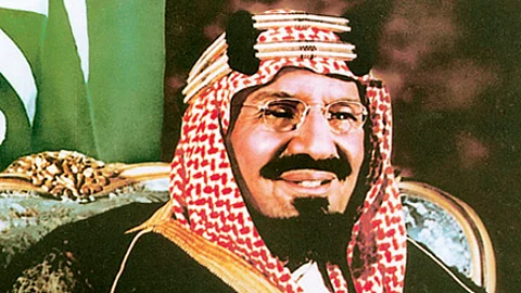الملك عبدالعزيز آل سعود -طيّب الله ثراه-