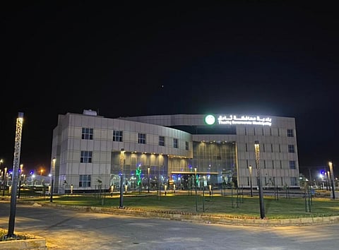 "بلدية ثادق" تعلن فتحَ باب التقديم على ١٠ وظائف للمراقبين والمراقبات