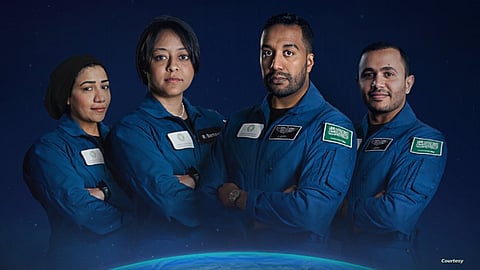 رواد الفضاء السعوديون يزورون جامعة الملك خالد ويستعرضون تجربتهم في الفضاء