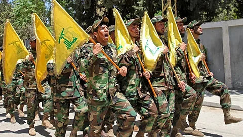 عناصر من حزب الله في لبنان
