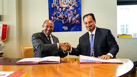 ياسر المسحل وفيليب ديالو يوقعان الاتفاقية