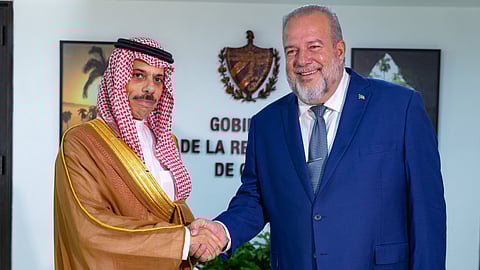 رئيس وزراء كوبا بيدرو ماريرو خلال استقباله وزير الخارجية الأمير فيصل بن فرحان