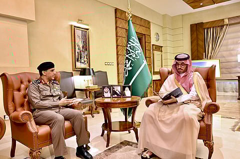 محافظ جدة يطّلع على خطة واستعدادات الدفاع المدني في حالات الأمطار