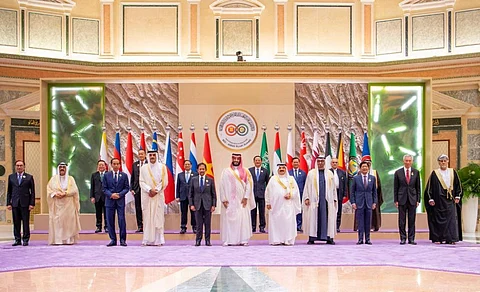 بيان "مجلس التعاون ورابطة الآسيان" يدعو إلى ضمان وصول المساعدات الإنسانية إلى غزة