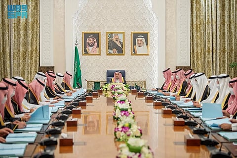 12 قرارًا اتخذها اليوم برئاسة "الملك".. "الوزراء" يُعرب عن تقديره لجهود المُعلّمين ودورهم التربوي في بناء الأجيال