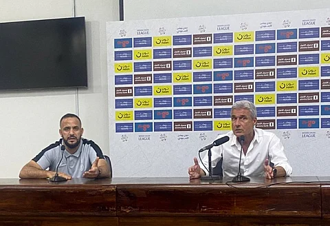 مدرب النصر "كاسترو": إذا كان هناك مدرب سيُقدِّم للفريق أفضل مني فأحضروه