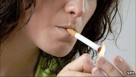 إجهاض وهشاشة وأكثر.. أضرار التدخين على صحة المرأة يُبرزها مستشفى حراء