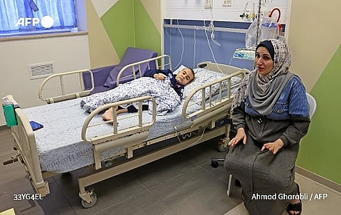 بين ألم المرض والخوف على الأحباء.. أطفال من غزة في القدس للعلاج من السرطان مع ذويهم