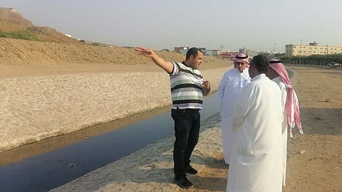 "باجري" يقف على مدى فاعلية وجاهزية سدود جدة لمواجهة الحالات المطرية