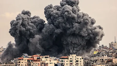 منذ فجر اليوم.. ارتفاع حصيلة شهداء القصف الإسرائيلي على غزة إلى 35 ضحية