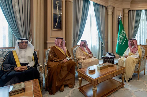 "فيصل بن سلمان" يستقبل وزير الإعلام ويؤكد: الإعلام شريك مهم في التنمية