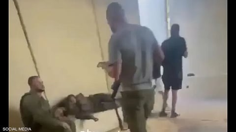 بالفيديو.. محاصرة جنود إسرائيليين داخل قاعدة عسكرية قرب غزة