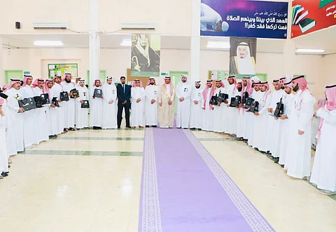 شاهد.. محافظ عفيف يرعى احتفال "التعليم" باليوم العالمي للمعلم