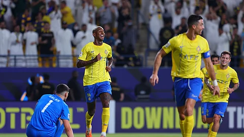 فرحة لاعبي النصر بالفوز على الدحيل القطري