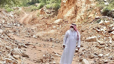 معاناة "قيس" جازان: سنوات من العزلة.. والمرضى يُحملون على الأكتاف والنساء يلدن في الطريق!