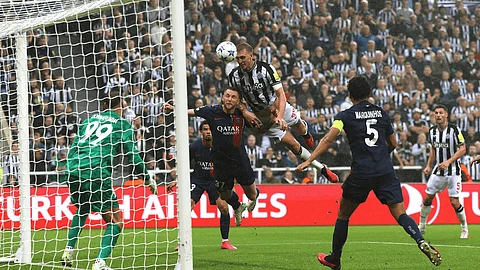 جانب من لقاء نيوكاسل يونايتد وباريس سان جيرمان في دوري أبطال أوروبا