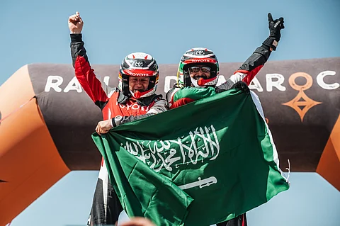 العالمي يزيد الراجحي ينتزع لقب رالي المغرب بجدارة ويسجل اسمه ضمن قائمة الأساطير في الراليات الصحراوية الطويلة