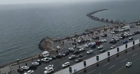 من الجو وثّقتها "سبق".. شاهد أجواء جازان الخلابة التي زيّنتها الأمطار فجر اليوم