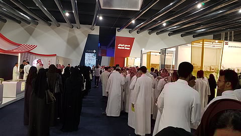 رسّخَ حضورَه في الحراك الثقافي.. كيف احتفى "كتاب الرياض" بـ"عام الشعر العربي"؟