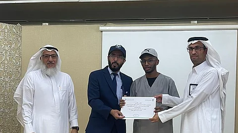 "تقنية أبها" تُكرم الحاصلين على شهادات التفوّق العلمي