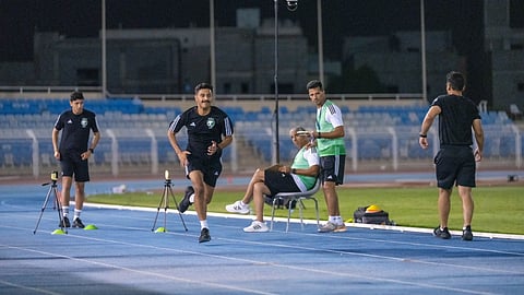 بمشاركة 21 حكم ساحة و29 حكمًا مساعدًا من حكام دوري روشن للمحترفين.. لجنة الحكام تختتم الاجتماع الدوري