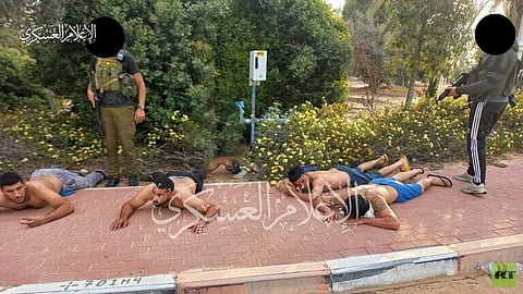 الإذاعة الإسرائيلية: "حماس" أسرت 35 إسرائيلياً