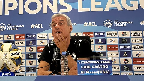 لويس كاسترو مدرب النصر