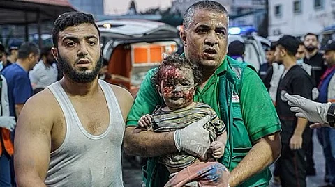 صور تكشف مأساة القطاع.. "إسرائيل" تعلن حصارًا تامًا على غزة: "لا طعام لا وقود لا كهرباء"