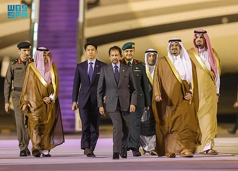 الأمير محمد بن عبدالرحمن يستقبل السلطان الحاج حسن البلقية
