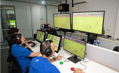 حكّام مباريات كأس آسيا 2023 يواصلون الاستعداد للبطولة