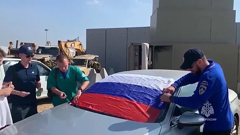روسيا تجلي 60 مواطناً من قطاع غزة عبر معبر رفح