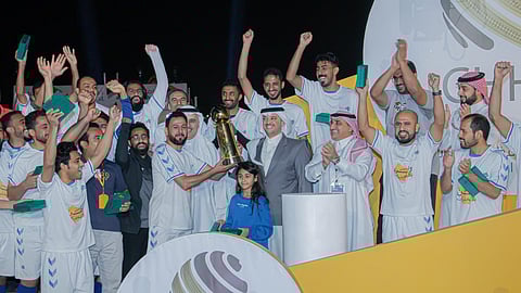 سمو محافظ الأحساء يتوج الفريق الفائز في بطولة سموه للقطاعات الحكومية