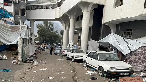 "منطقة موت".. كيف وجدت "الصحة العالمية" مستشفى الشفاء بغزة بعد الاقتحام الإسرائيلي؟