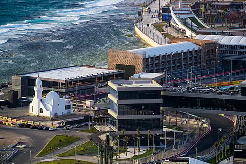 في 28 و29 نوفمبر.. "رياضة المحركات" تنظّم مهرجان فيراري بحلبة كورنيش جدة