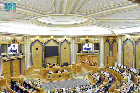"الشورى" يطالب بمراجعة ضوابط الترخيص للشركات الأجنبية في "تجارة الجملة والتجزئة"
