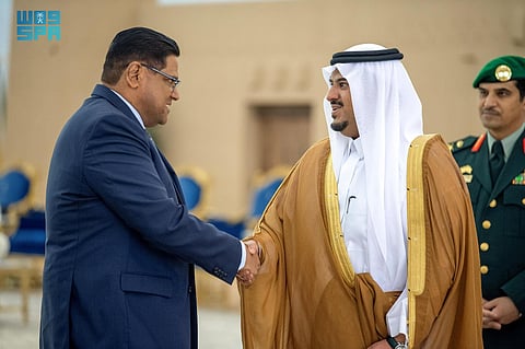 رئيس سورينام يصل الرياض.. وفي مقدمة مستقبليه نائب أمير المنطقة