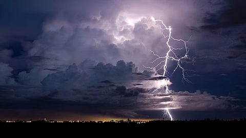 "الأرصاد": الفرصة مهيَّأة لأمطارٍ متوسطة إلى غزيرة على جازان وعسير والباحة