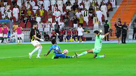 تحضيرًا لتصفيات كأس العالم 2026.. مدرب المغرب يستدعي "بونو" ويستبعد "حمدالله"