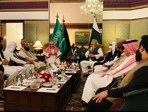 يؤم المصلين غداً في صلاة الجمعة بإسلام آباد.. مشاهد من زيارة "ابن حميد" لباكستان