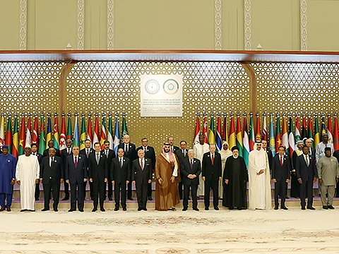 تحرُّك فاعل للمملكة.. "القمة الاستثنائية المشتركة" تبلور الموقف العربي - الإسلامي ضدّ العدوان