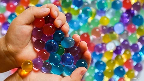 هذه أخطرها على الإطلاق.. خبراء: 5 ألعاب تجنب شراءها حفاظًا على سلامة أطفالك