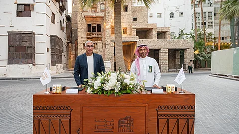 "تطوير البلد" و"سواني" توقعان مذكرة تفاهم لتوفير منتجات "نوق" في منطقة البلد التاريخية