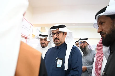 مديرُ تعليم "سراة عبيدة" يرعى حفلَ الأولمبياد الوطني للإبداع العلمي