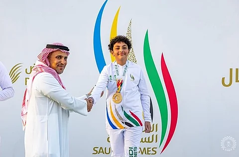 عبدالله كامل يفوز بالميدالية الذهبية في الألعاب السعودية