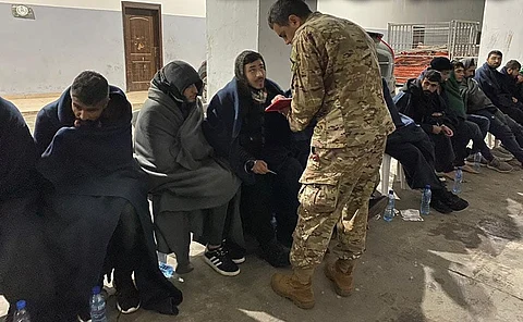 الجيش اللبناني ينقذ 51 مهاجراً غرق قاربهم في "المتوسط"