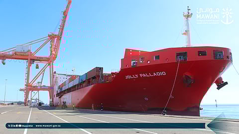 ميناء ينبع الصناعي يستقبل السفينة "جولي بالاديو" المحملة بمركبات "رالي داكار السعودية 2024"