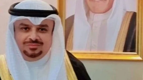 قنصل الكويت بجدة يستقبل المعزين في وفاة الشيخ نواف الأحمد الجابر