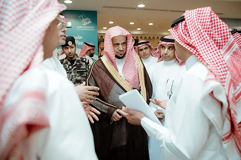 "المعجب" يتفقد النيابة العامة بالرياض ويلتقي منسوبيها والمستفيدين من خدماتها