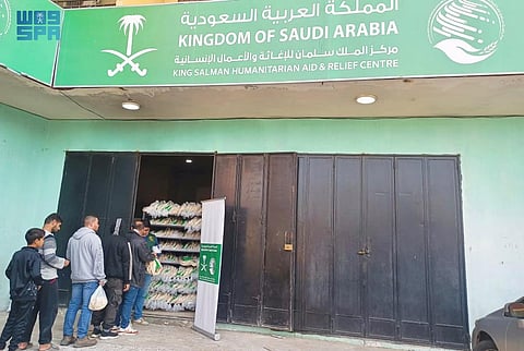 "إغاثي الملك سلمان" يقدّم 25 ألف ربطة خبز للاجئين السوريين والفلسطينيين في لبنان